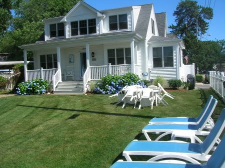 Stunning Newer Cape Cod ''Cottage'' Overlooks Broad Cove
