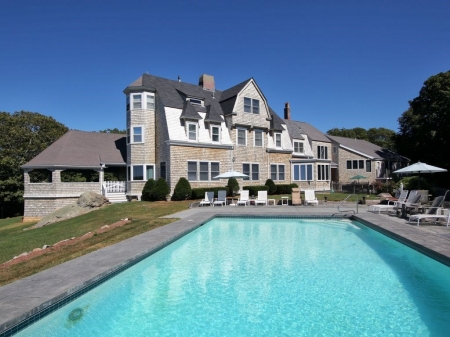 West Falmouth Estate Overlooking Buzzards Bay. Walk to Beach